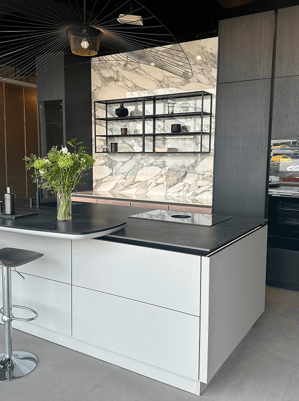Display Kitchens Column