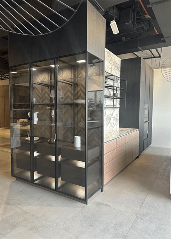 Display Kitchens Column
